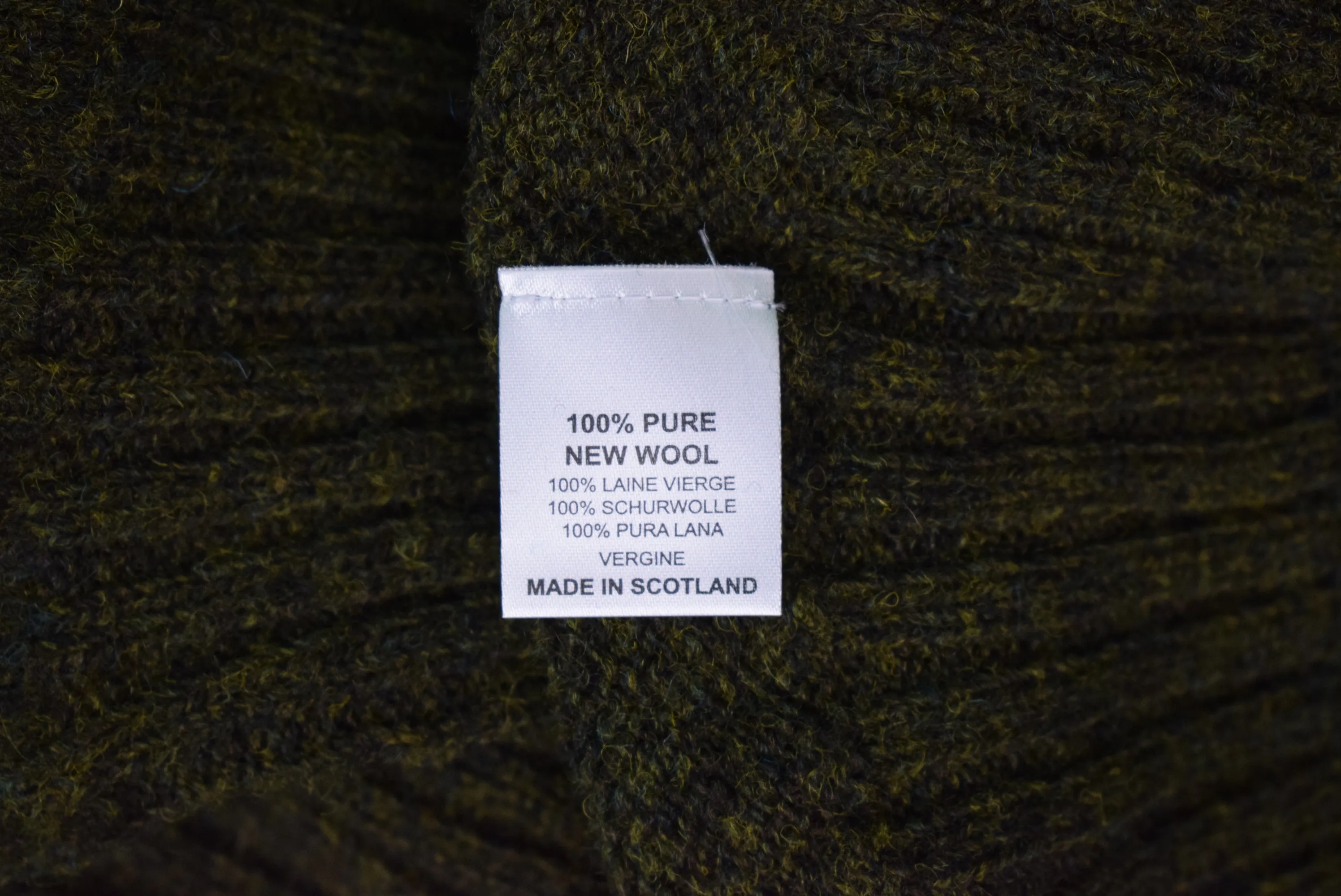 "Campbell's Of Beauly Pineshadow Scottish Shetland Crewneck Sweater" Sz L (NWT) (SOLD)